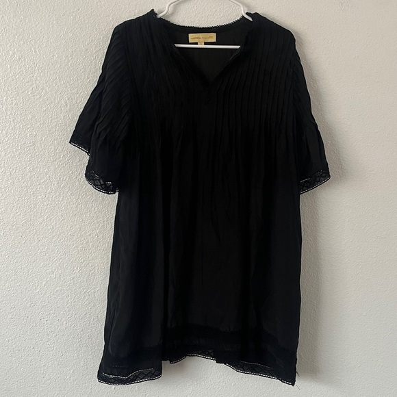 natalie martin Dresses & Skirts - Natalie Martin Black V Neck Short Sleeve Silk Mini Dress Size Small